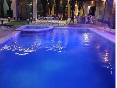 باغ ویلای استخردار