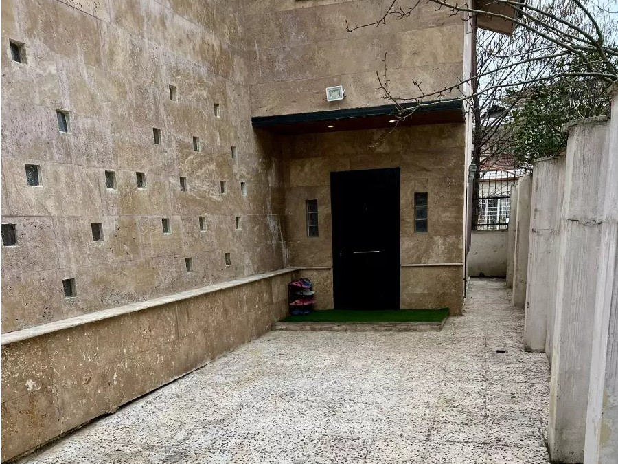 حیاط