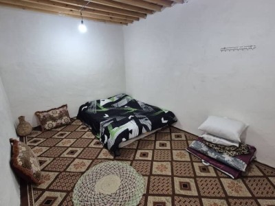 اقامتگاه بومگردی گریز "اتاق لنج"