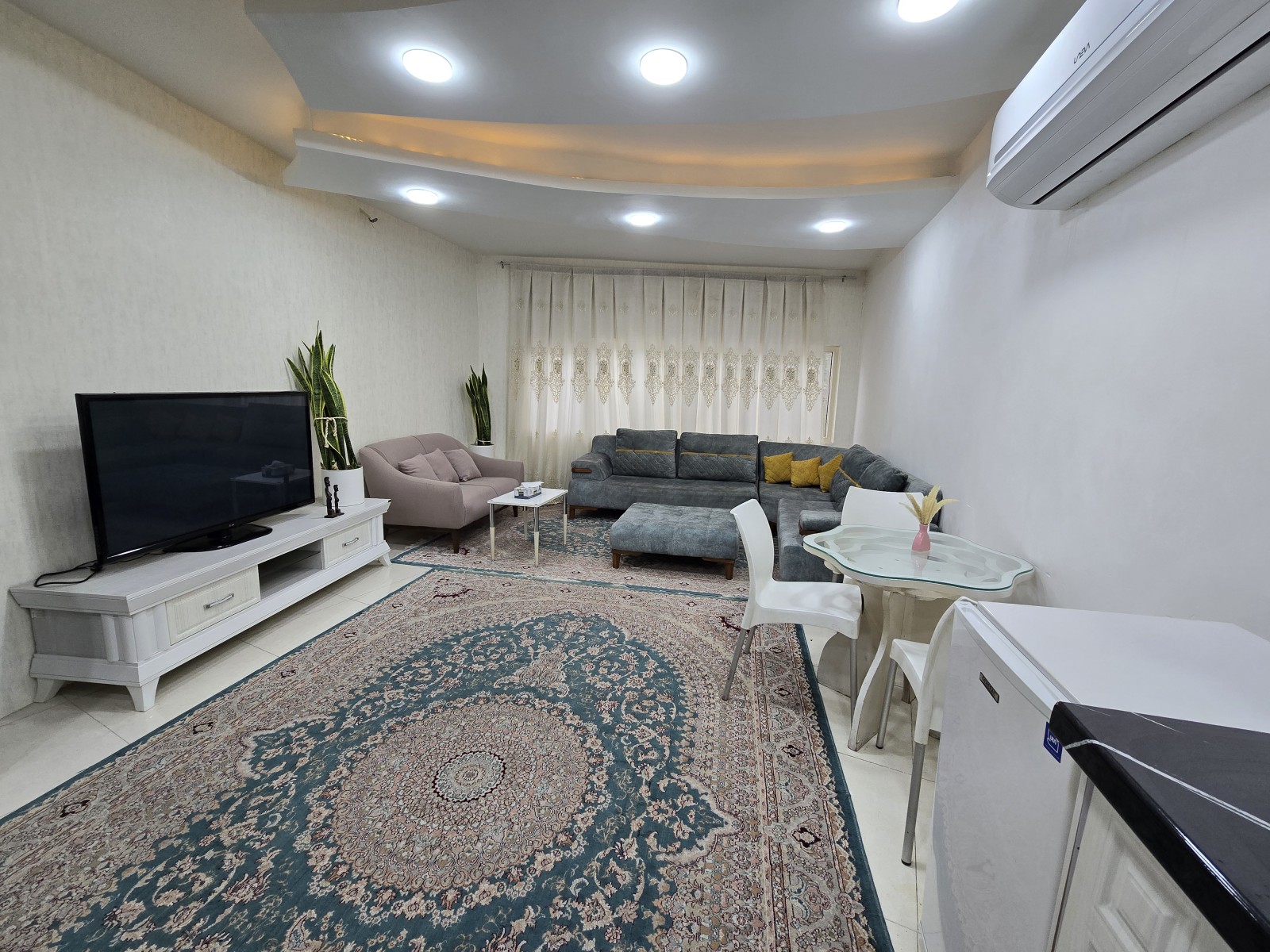 اتاق پذیرایی