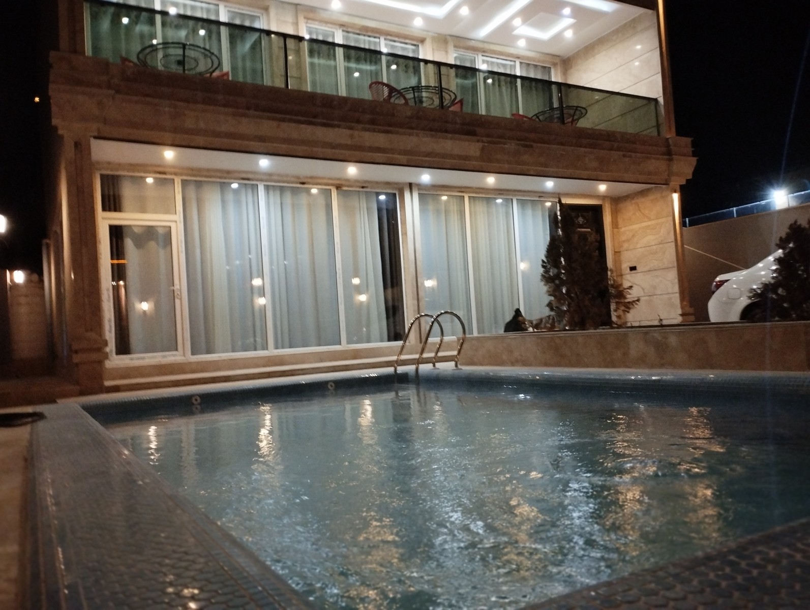استخر