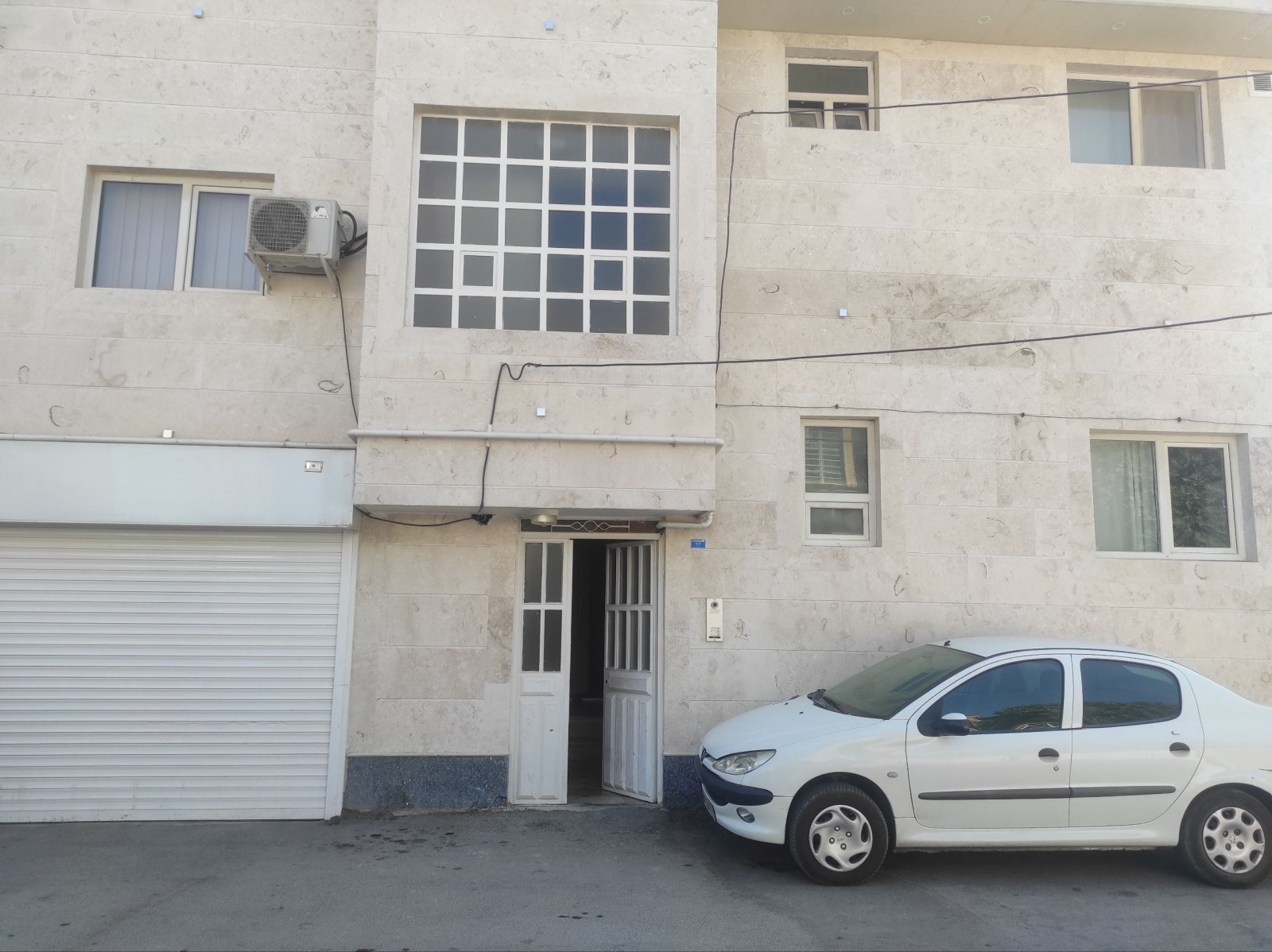 نمای ساختمان