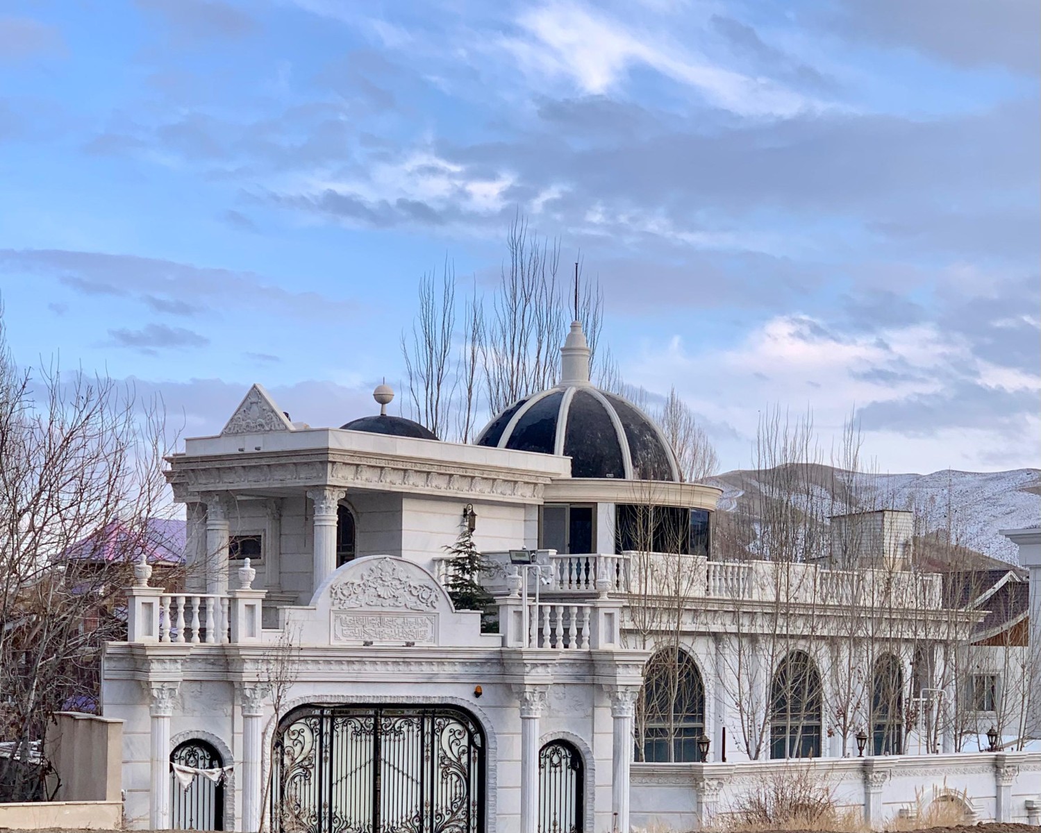 نمای ساختمان