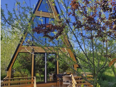 کلبه سوئیسی "بمانی" در رضوانشهر کلبه سوئیسی "بمانی" در رضوانشهر