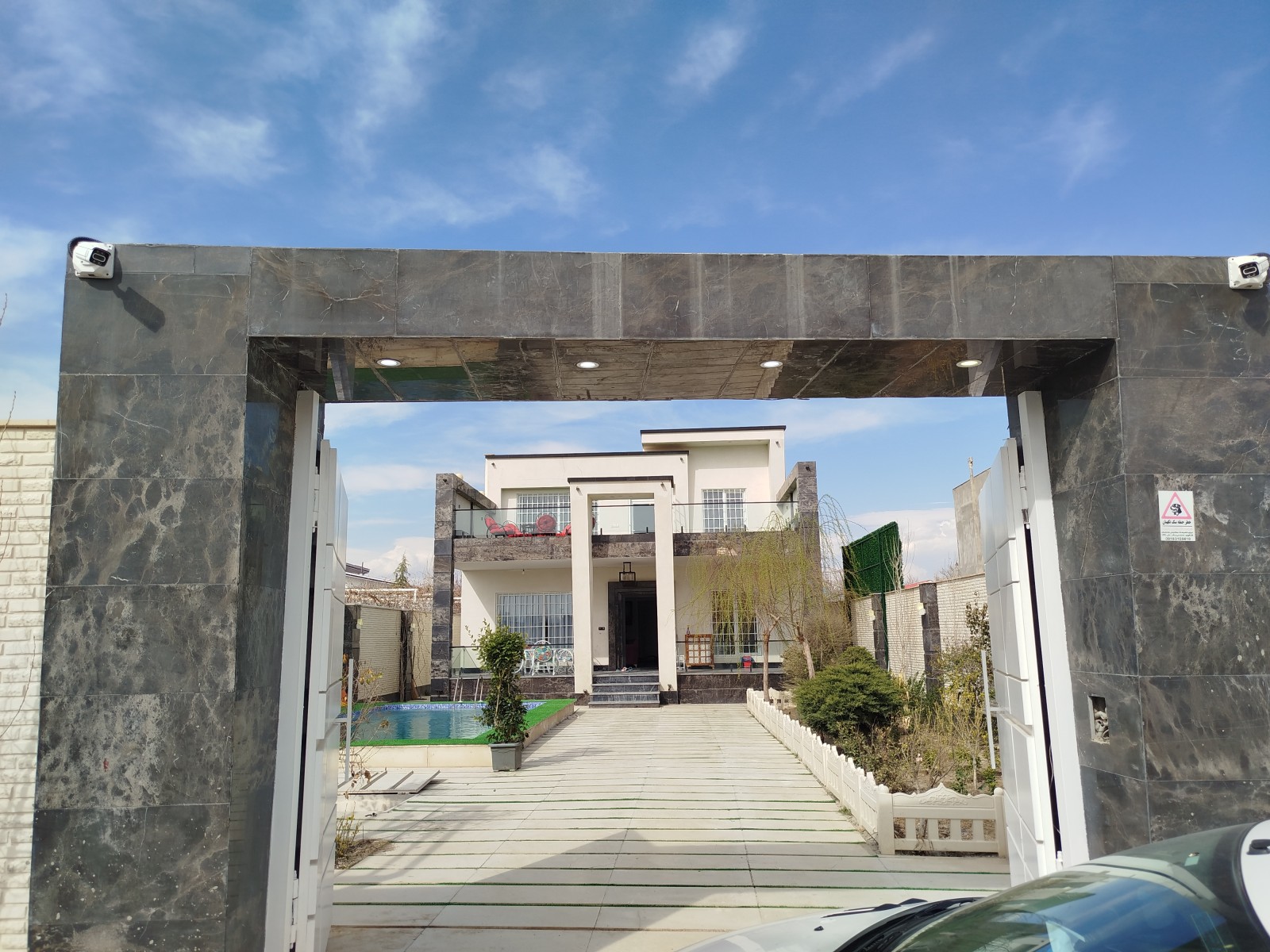 نمای ساختمان