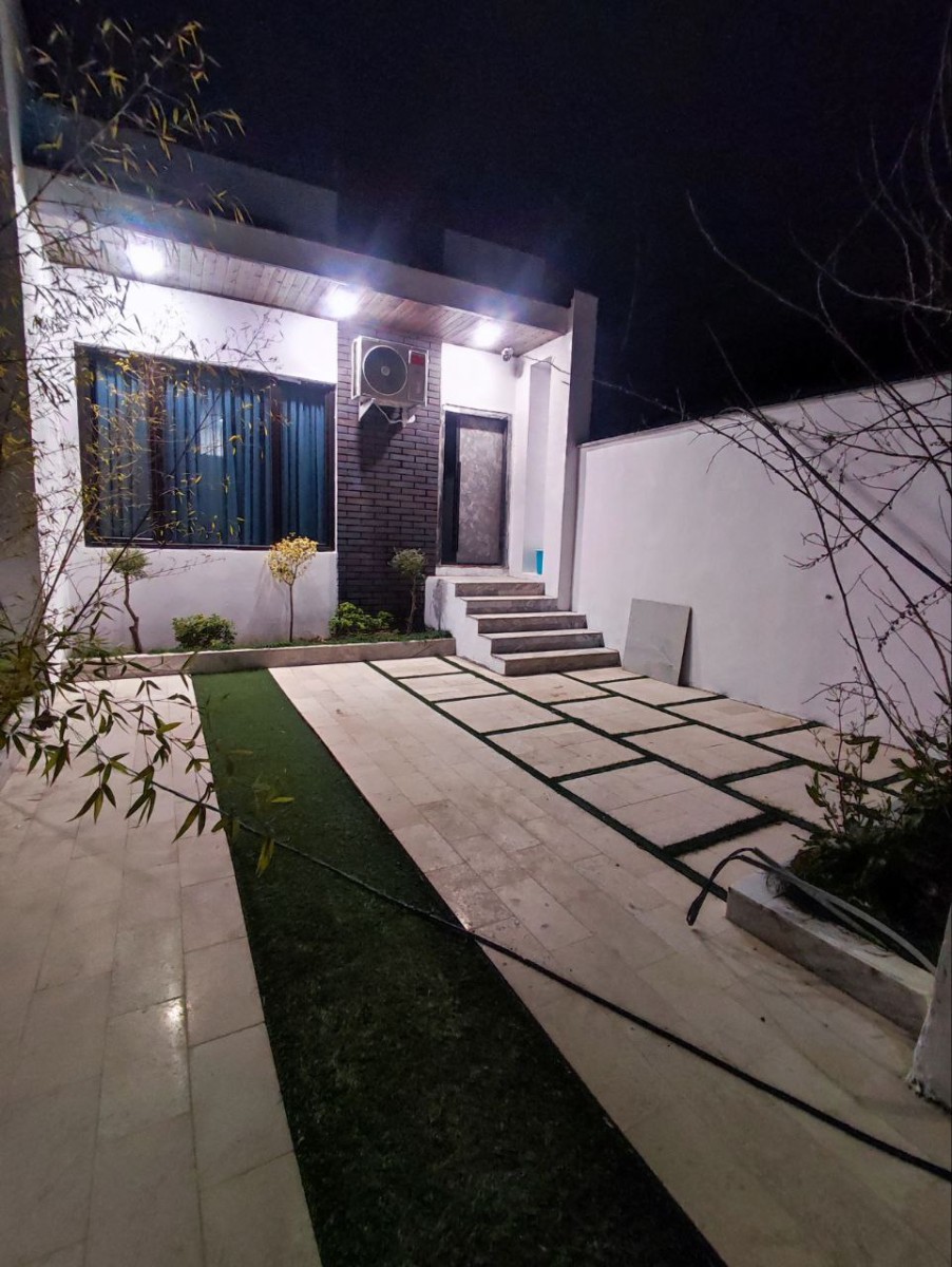 حیاط
