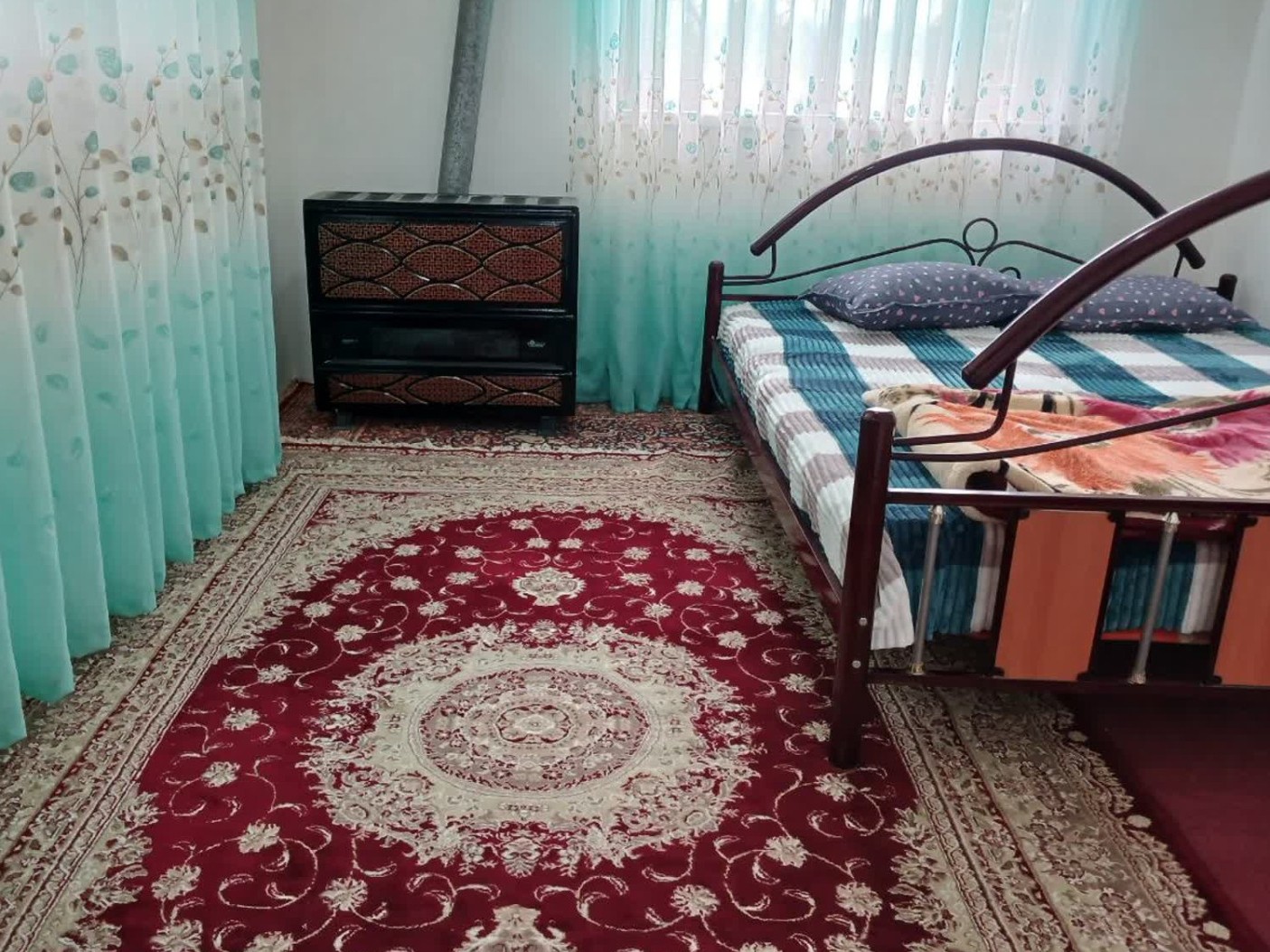 اتاق‌خواب 1