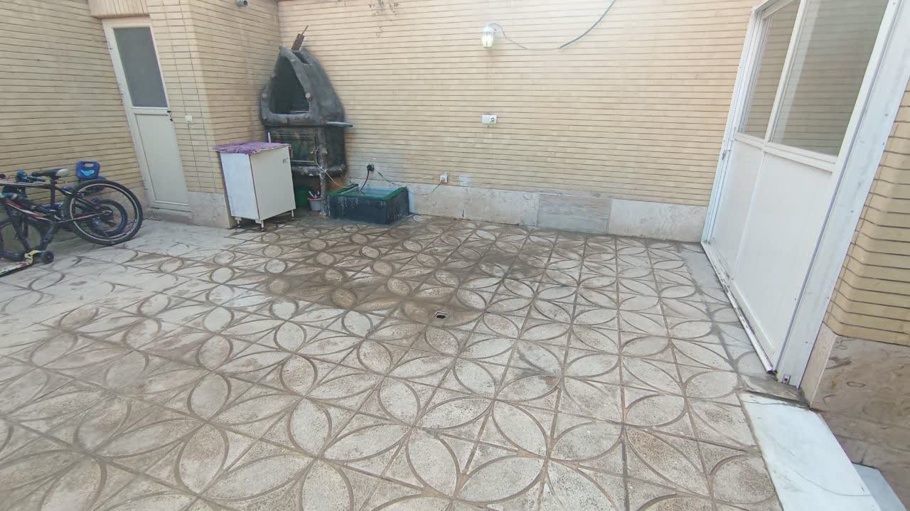 حیاط