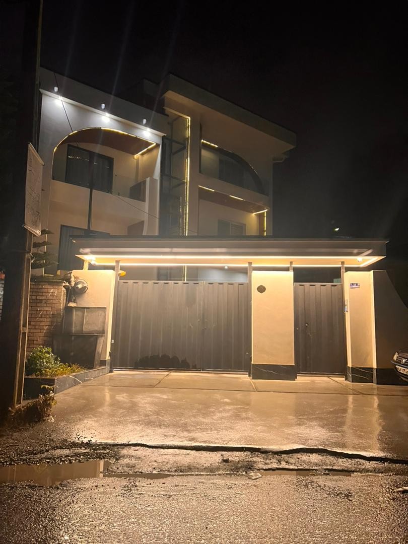 ورودی اقامتگاه