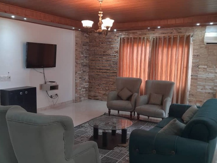 اتاق پذیرایی