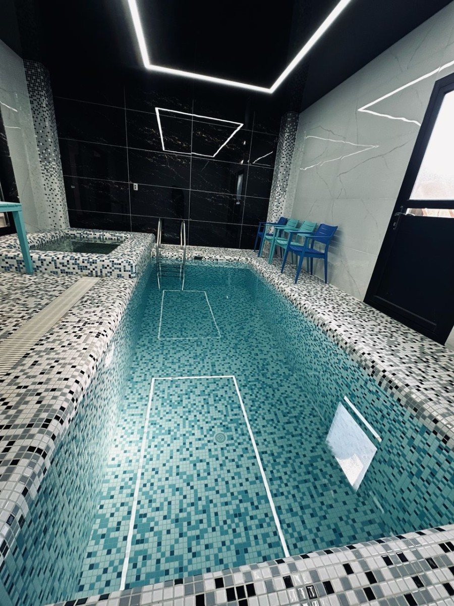 استخر استخر