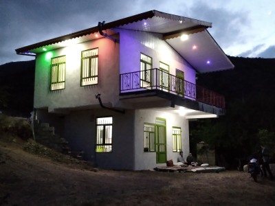 ویلای حیاط دار جنگلی
