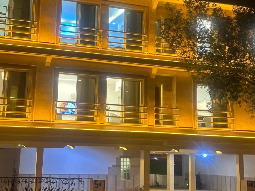 نمای ساختمان