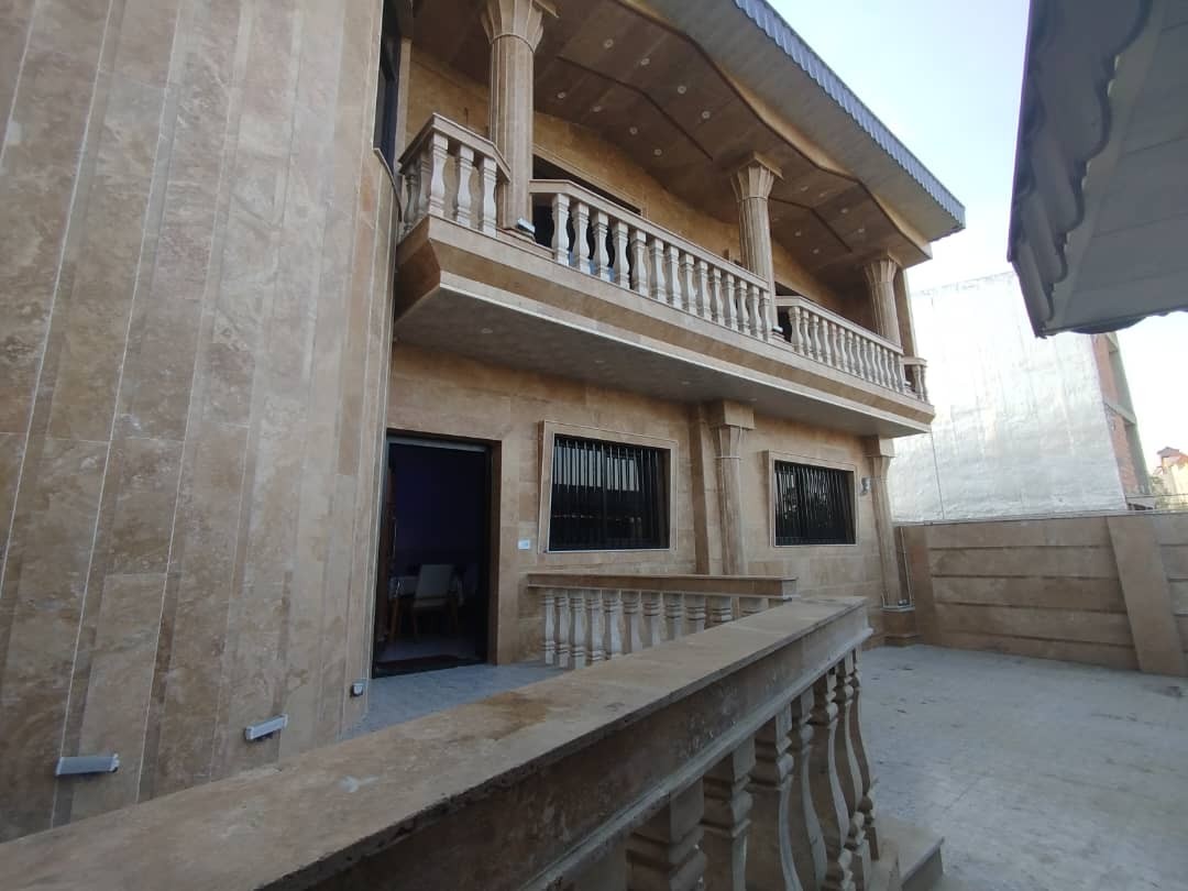 حیاط