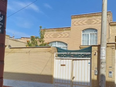 خانه حیاط دار "دلارام"
