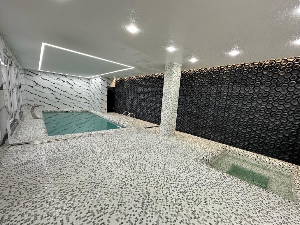 استخر و جکوزی استخر و جکوزی