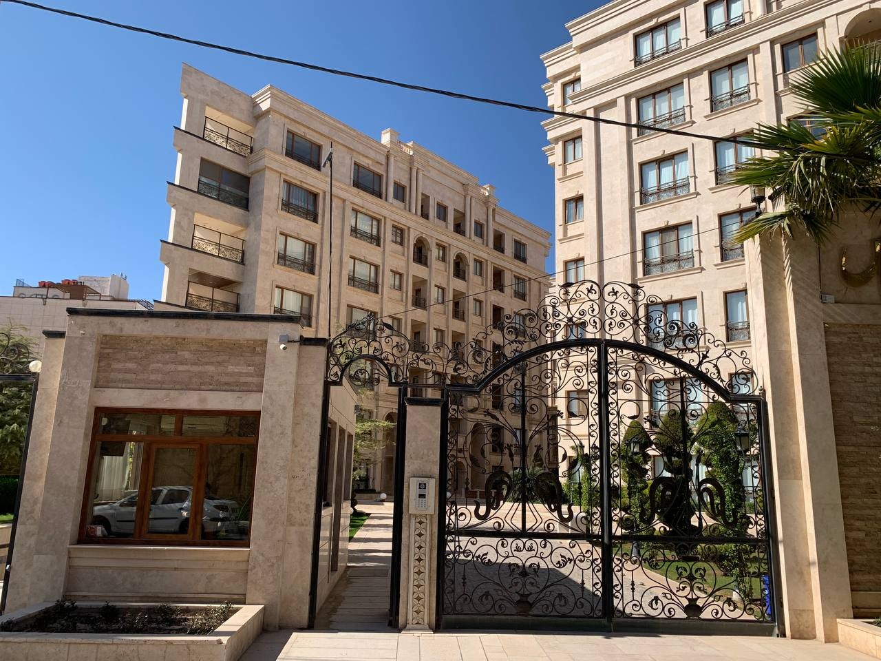 نمای ساختمان