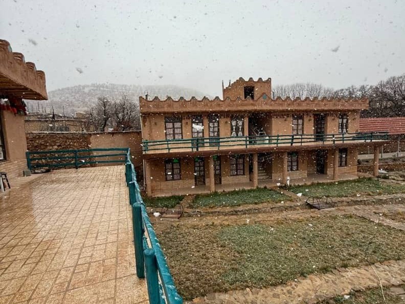 نمای ساختمان