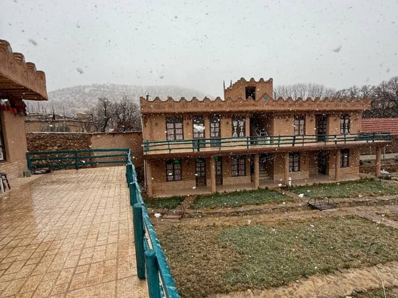 نمای ساختمان
