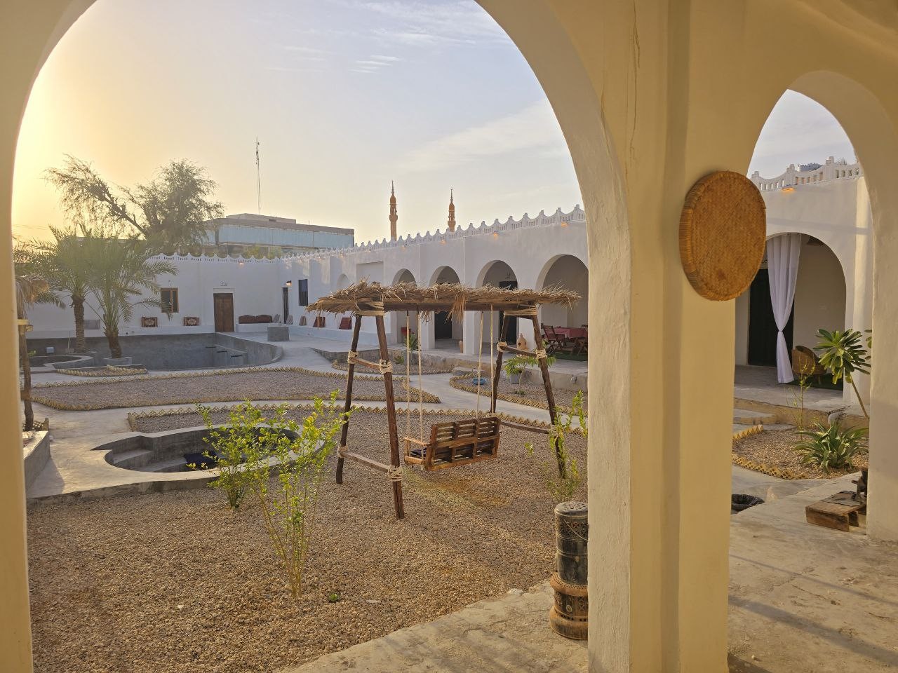 حیاط