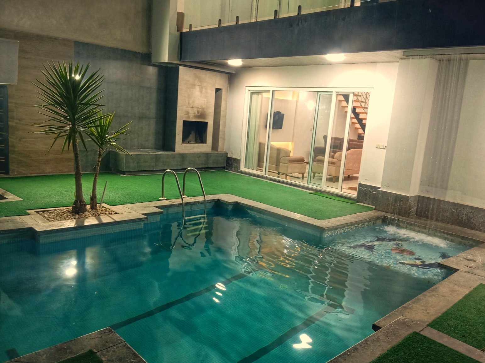 استخر استخر