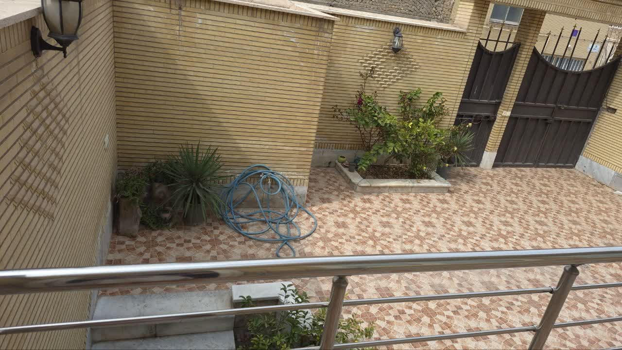 حیاط