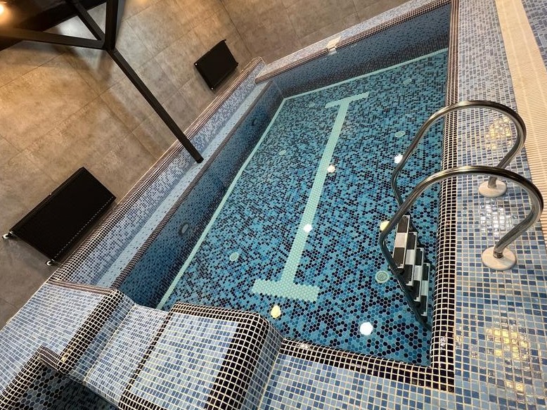 استخر استخر