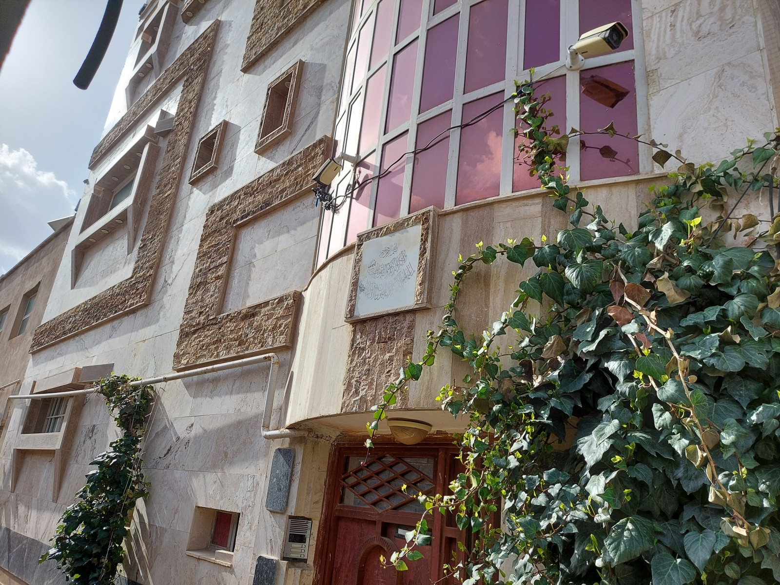 نمای ساختمان