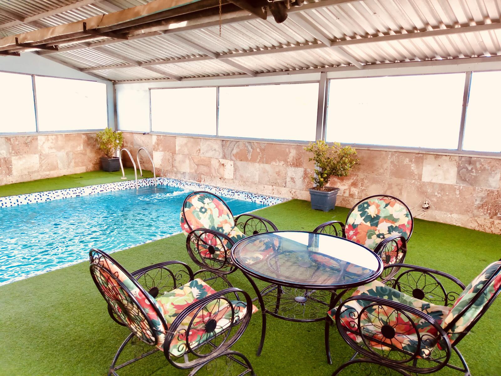 استخر استخر