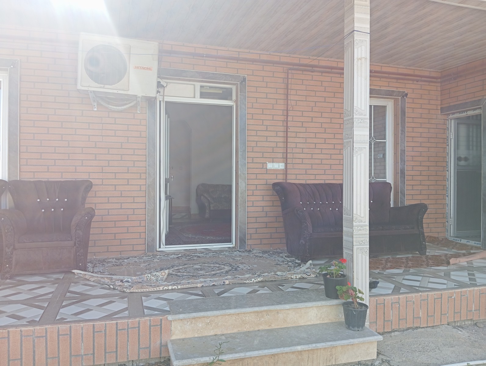 ورودی اقامتگاه