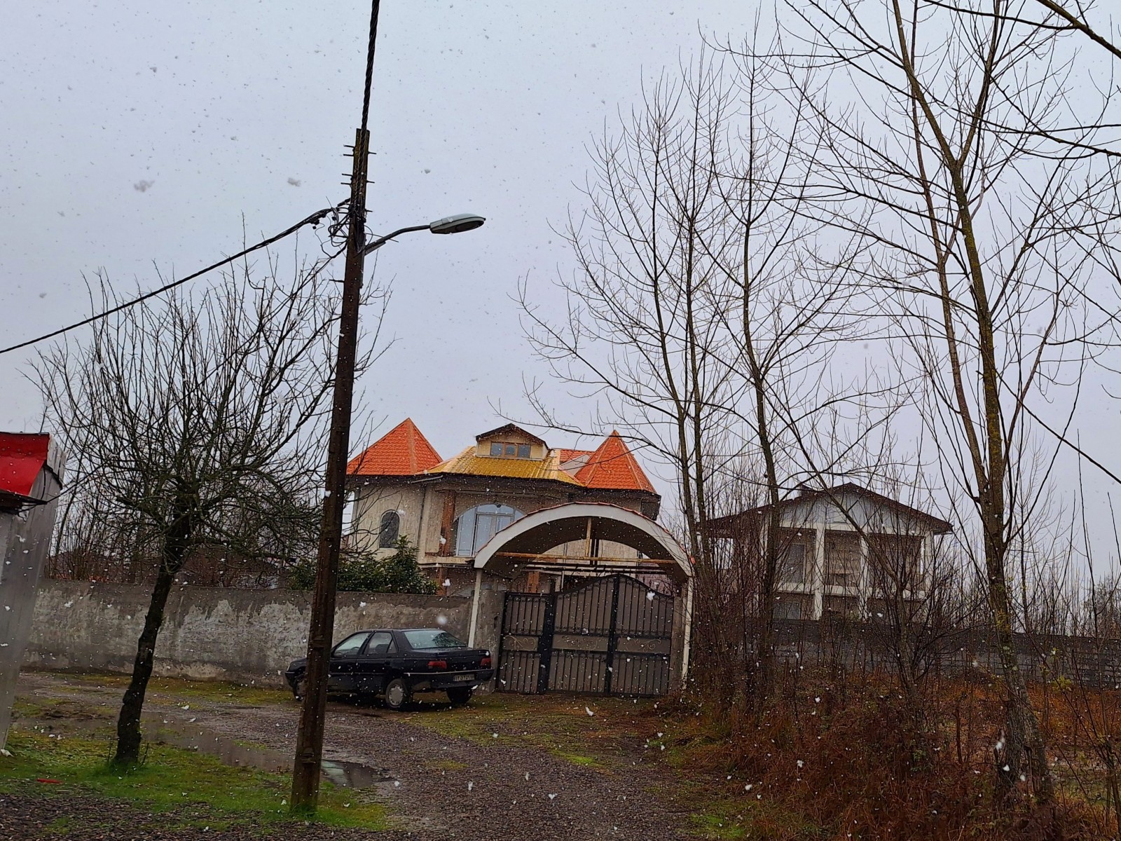 ورودی اقامتگاه ورودی اقامتگاه