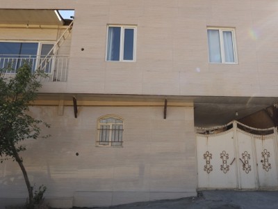 خانه حیاط دار "وریا"