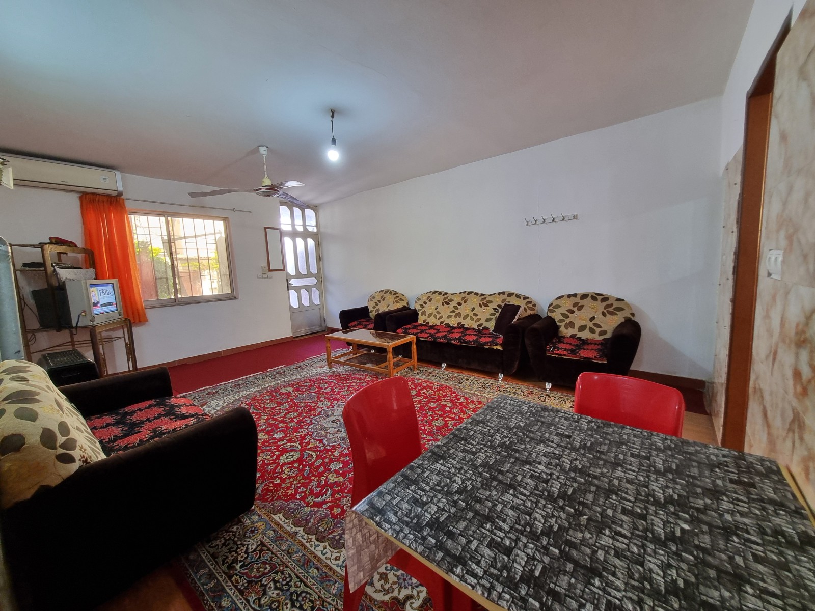 اتاق پذیرایی