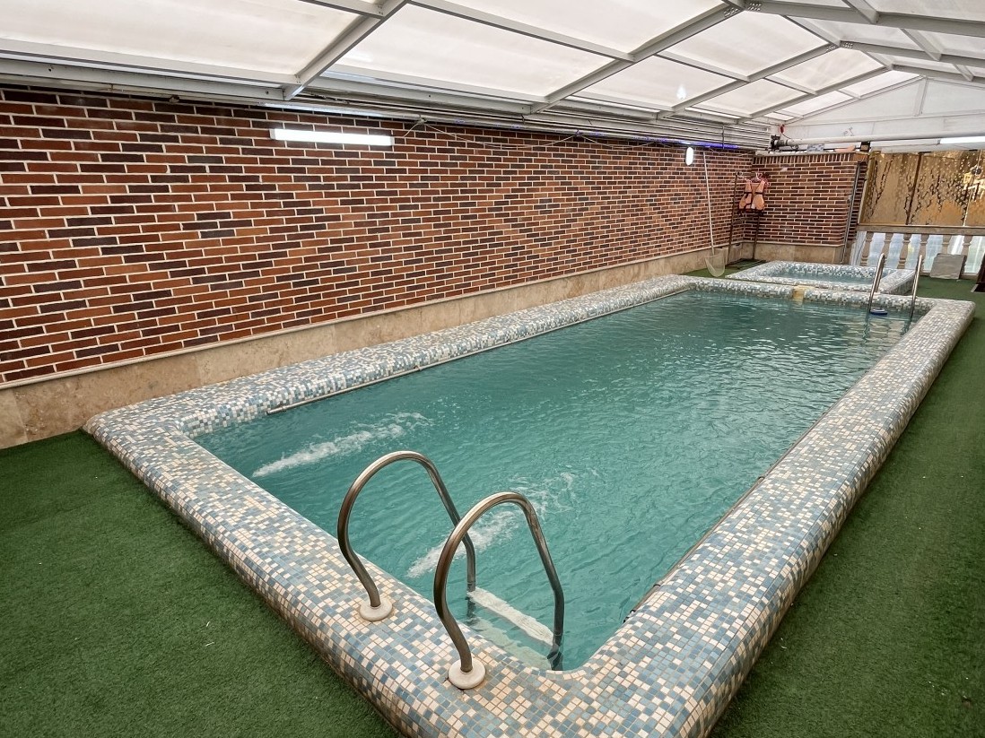 استخر استخر