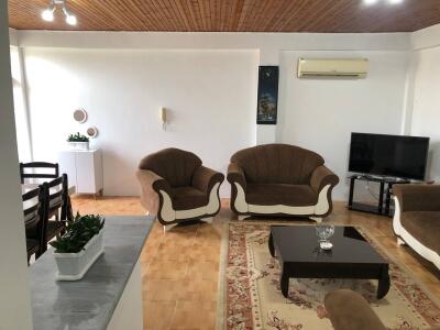 خانه حیاط دار در" بندر انزلی " خانه حیاط دار در" بندر انزلی "