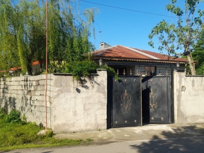 خانه حیاط دار "هادی علیزاده" خانه حیاط دار "هادی علیزاده"