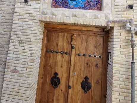 ورودی اقامتگاه