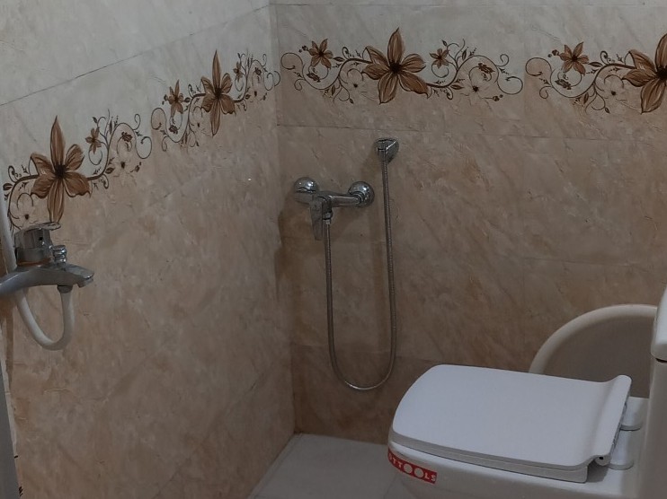 سرویس بهداشتی و حمام