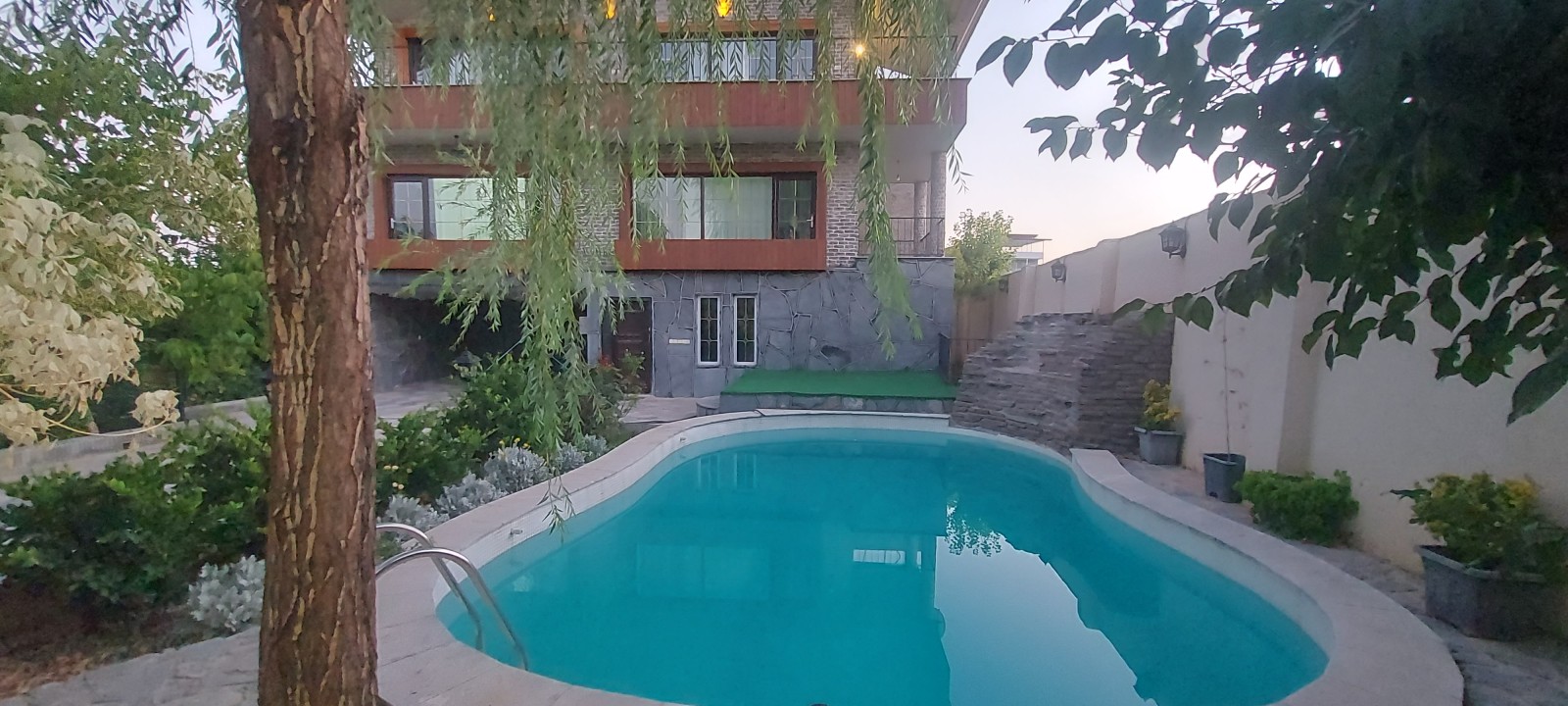 استخر استخر