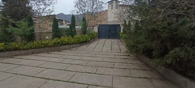 ویلای حیاط دار دو خوابه "رجبی"