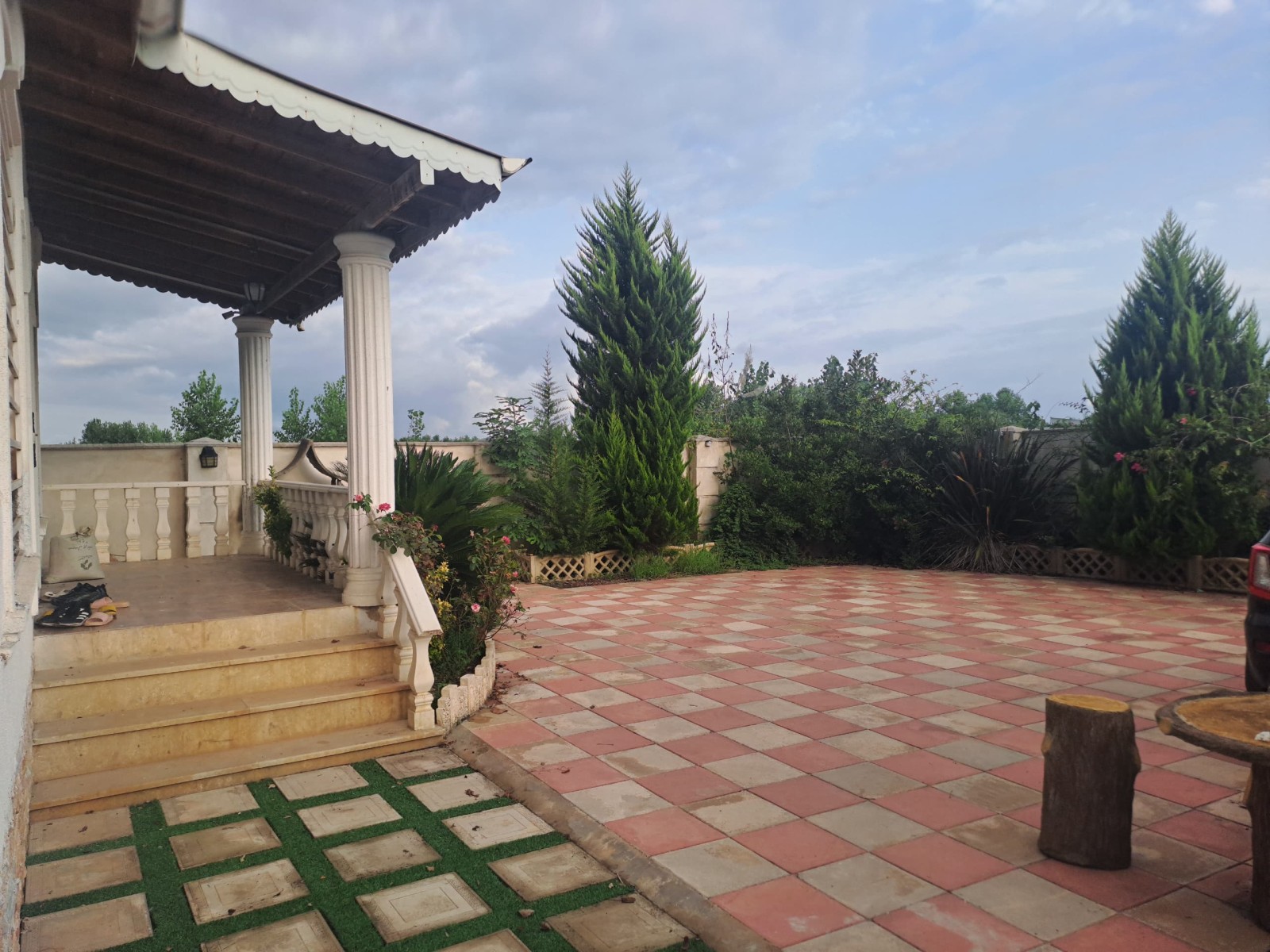 حیاط