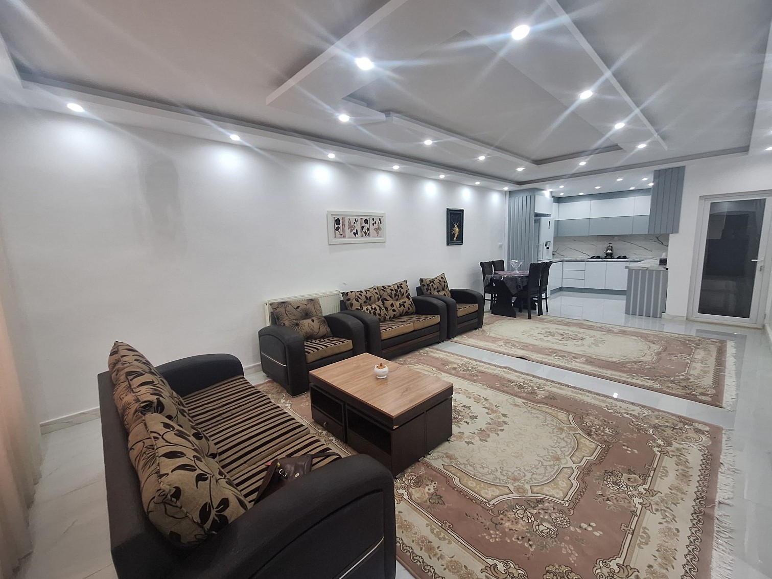 اتاق پذیرایی