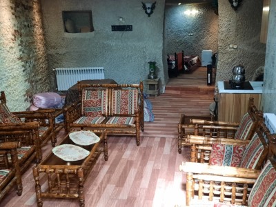 خانه روستایی صخره ای "ائلمان"