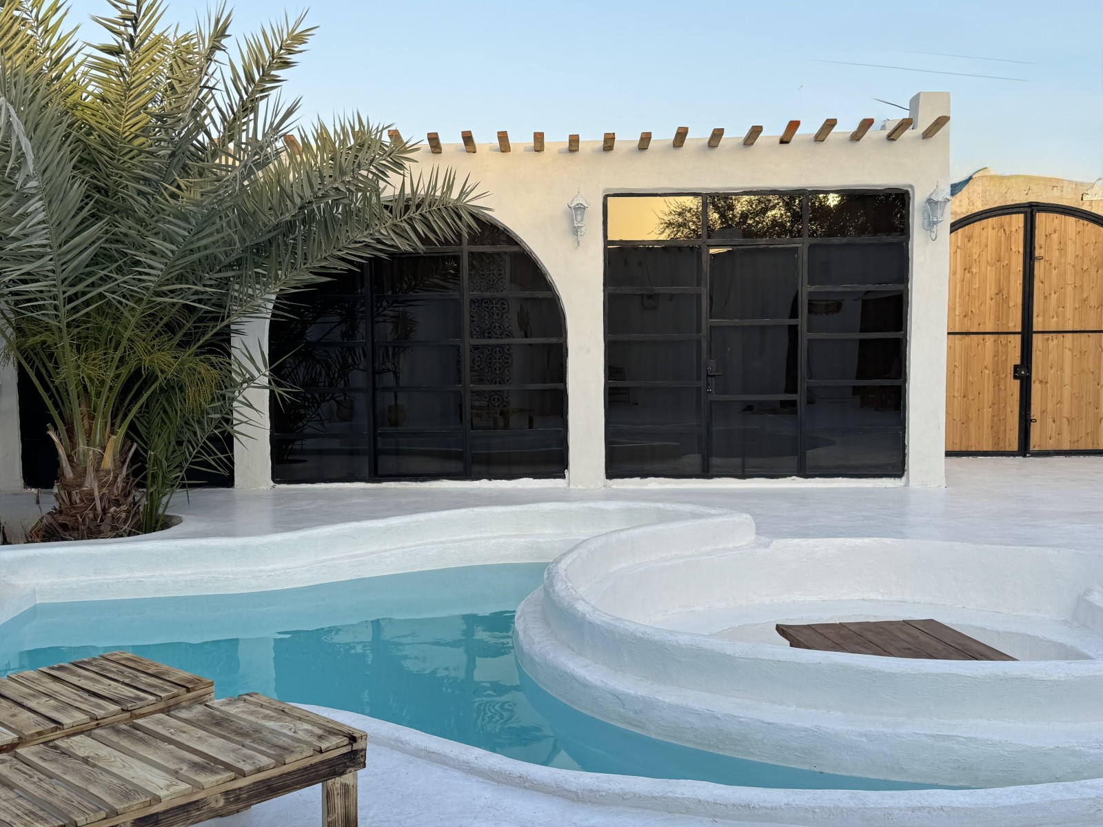 حیاط