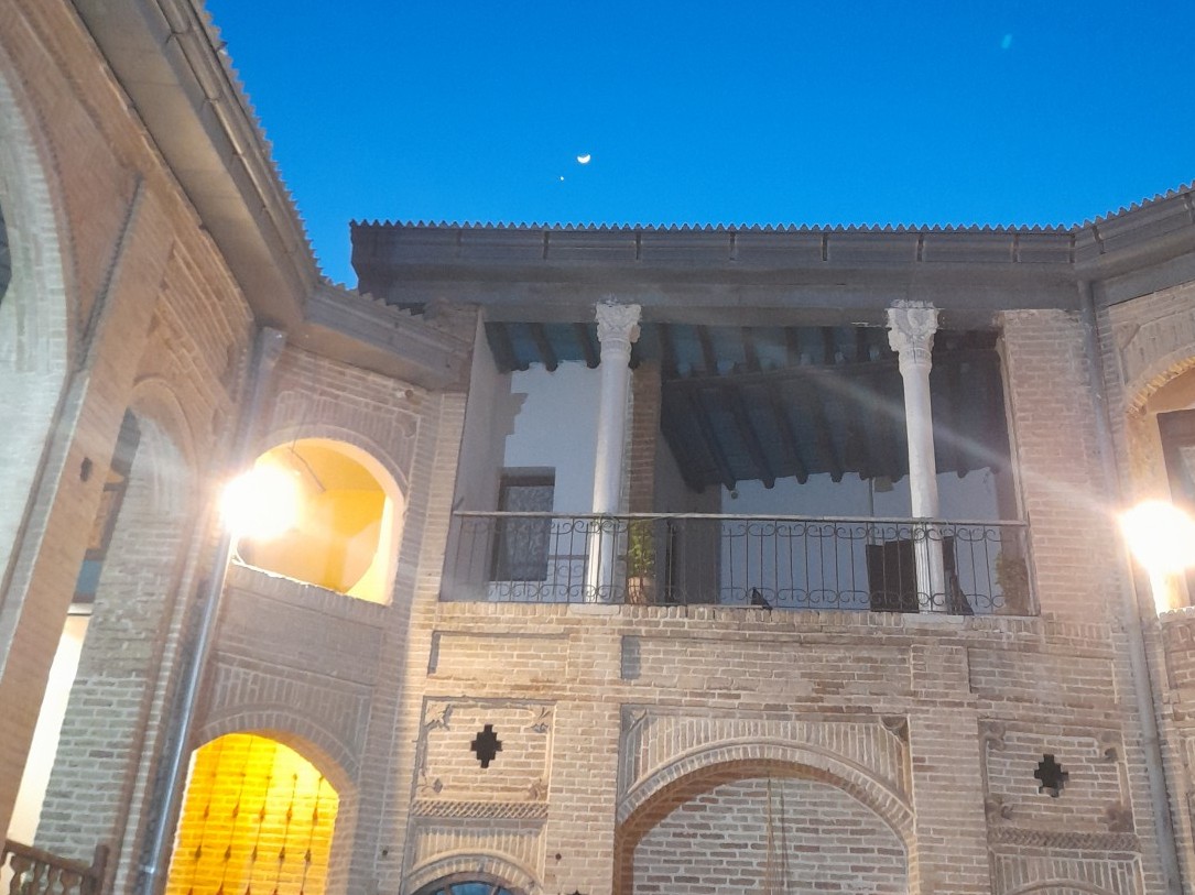 نمای ساختمان