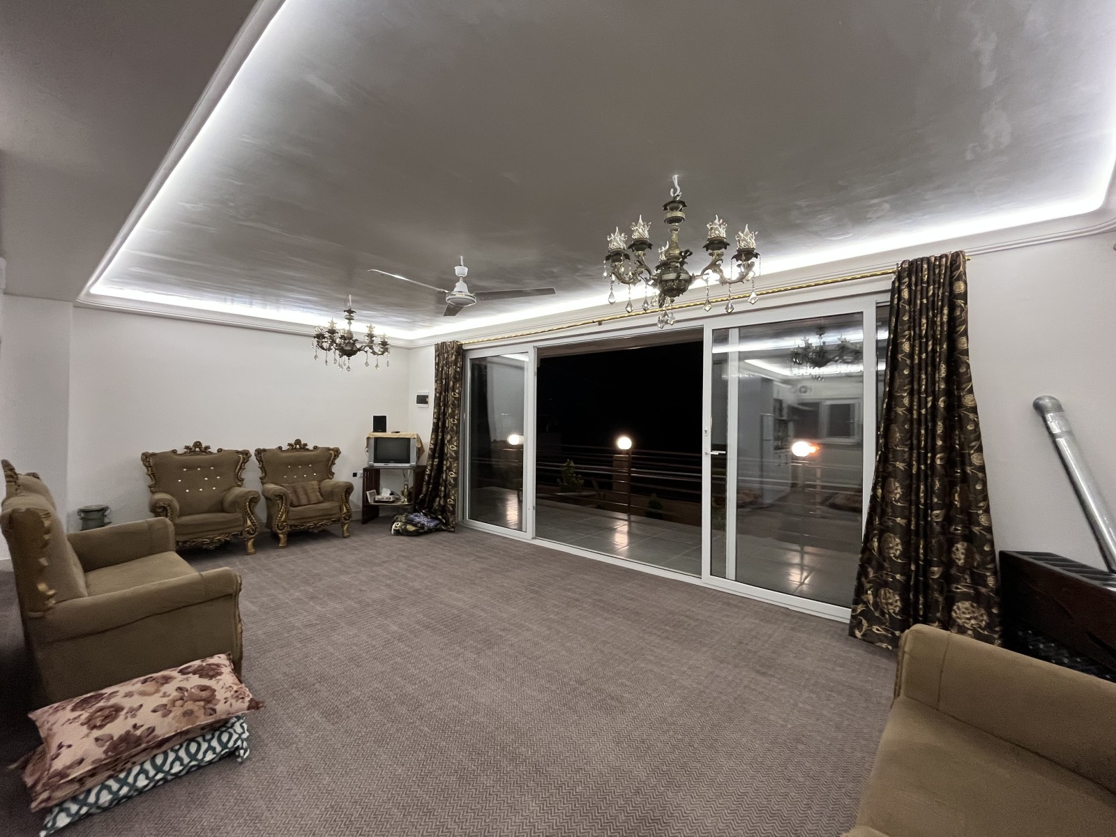 اتاق پذیرایی اتاق پذیرایی