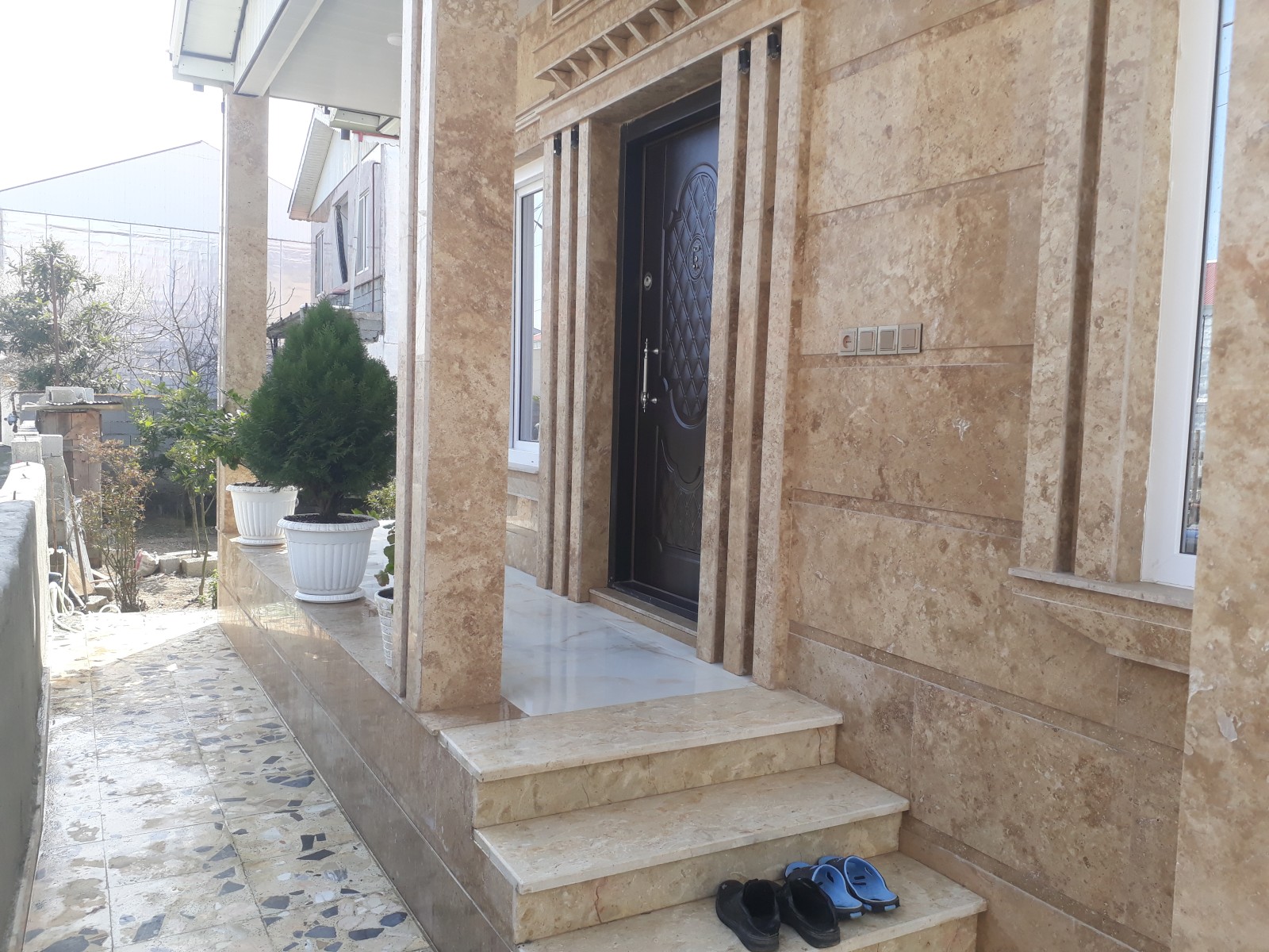 نمای ساختمان