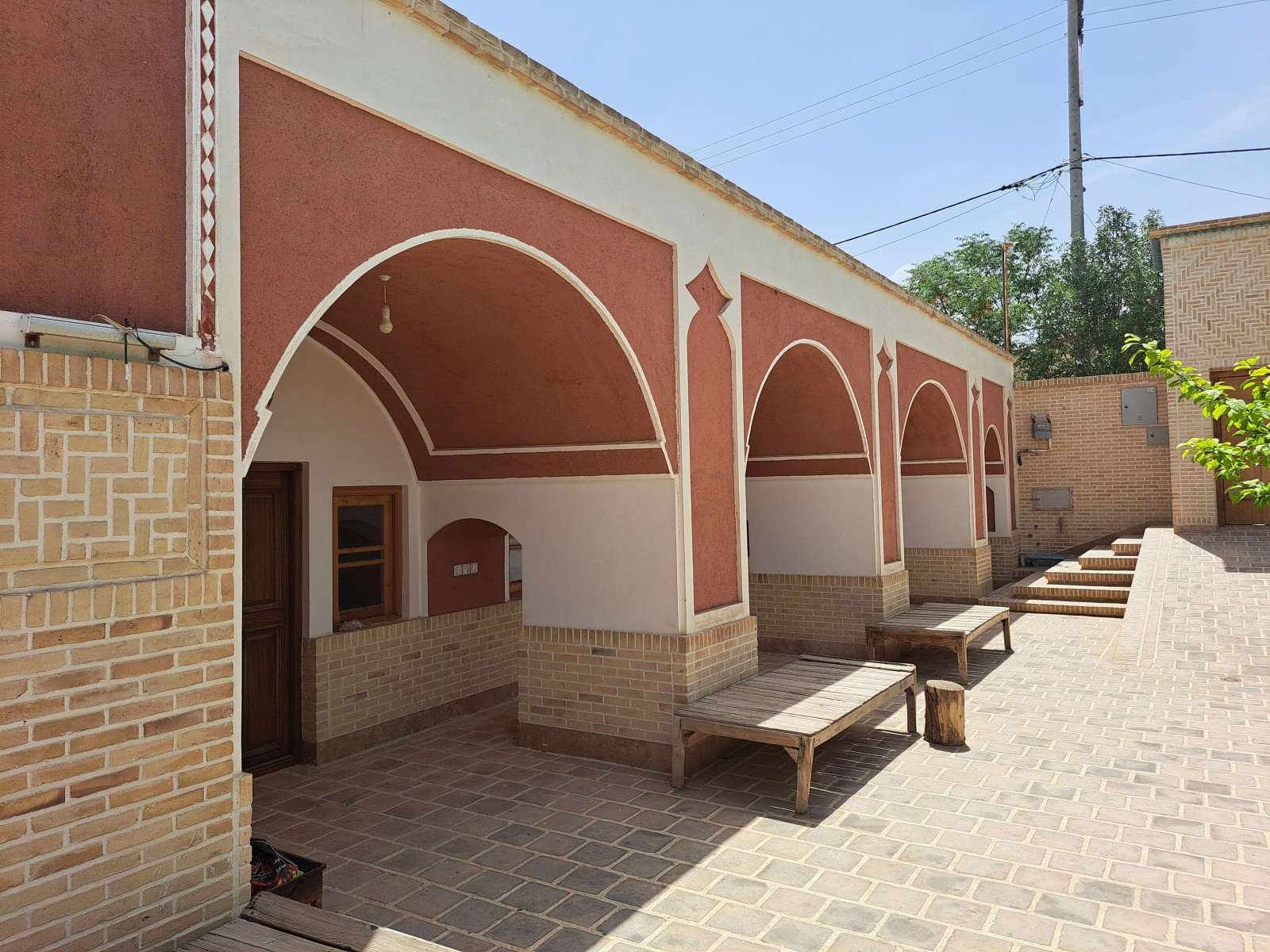 حیاط