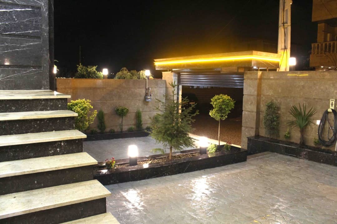 حیاط