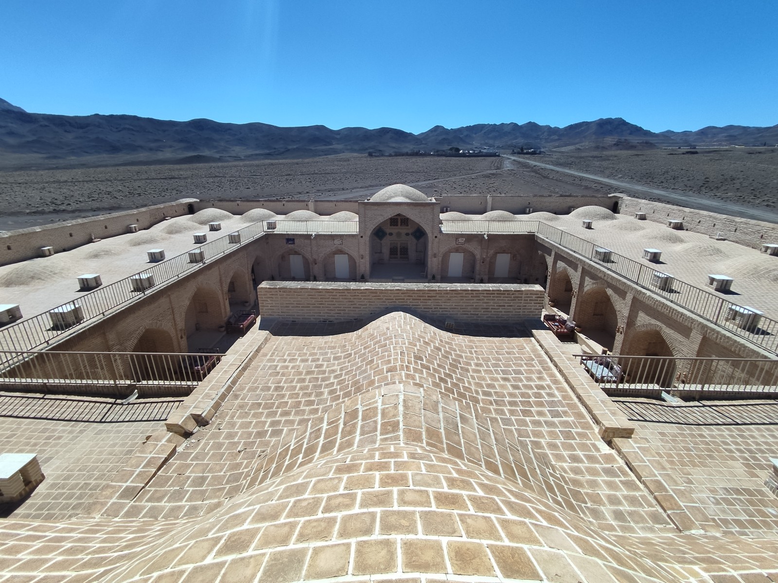 نمای ساختمان